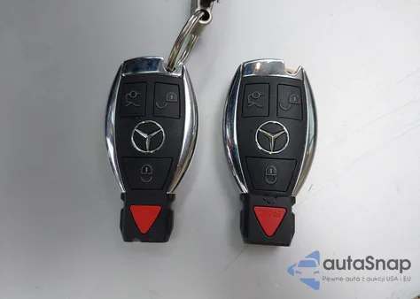 2017 Mercedes-Benz Gls 450 4Matic z USA, uszkodzony, nr VIN 4JGDF6EE8HA825275